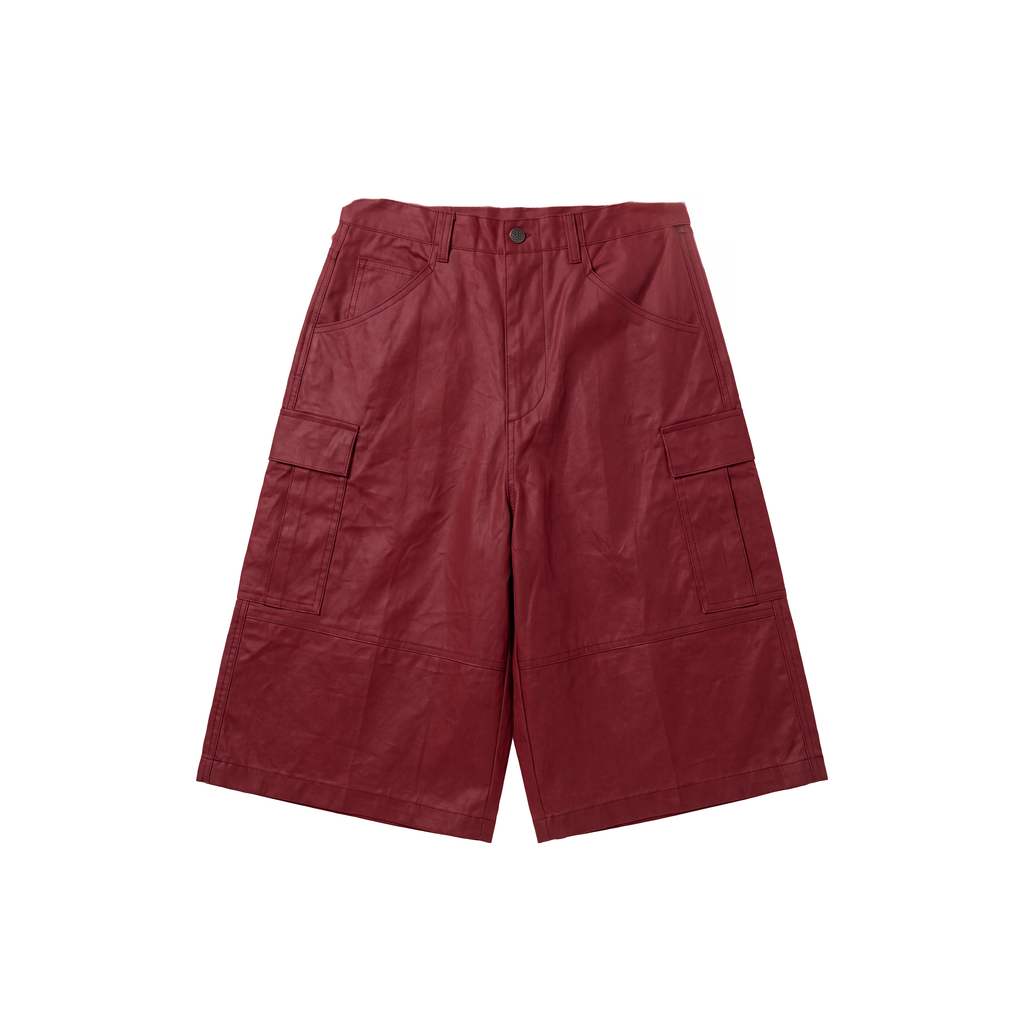 Brick Cargo Shorts in oxblood waxed canvas – front product view