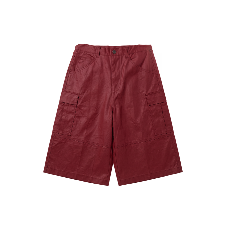 Brick Cargo Shorts in oxblood waxed canvas – front product view