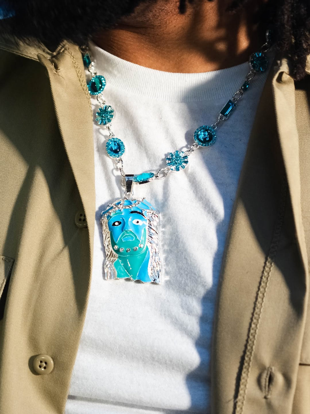 @whoish3nny wearing the Blueberry Mona Lisa Jesus Chain