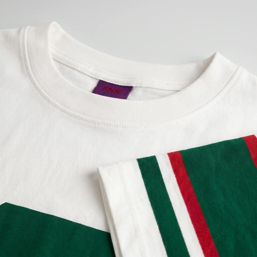 Mamba Jersey T Shirt – Close-up: collar, cuff, hem