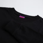 Moss Longsleeve T Shirt – Close-up: collar, cuff, hem